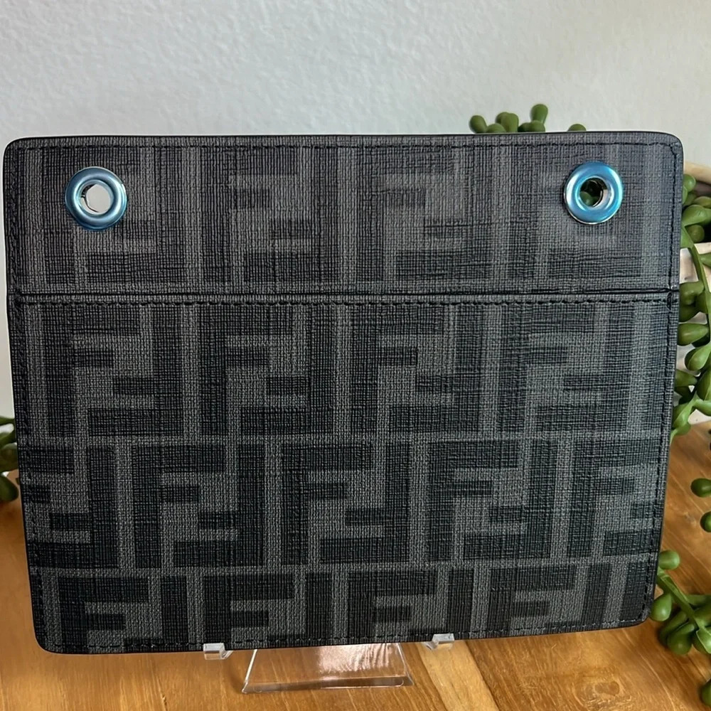 Fendi ROMA clutch pouch 🩶 New Without Tags - Picture 5 of 10
